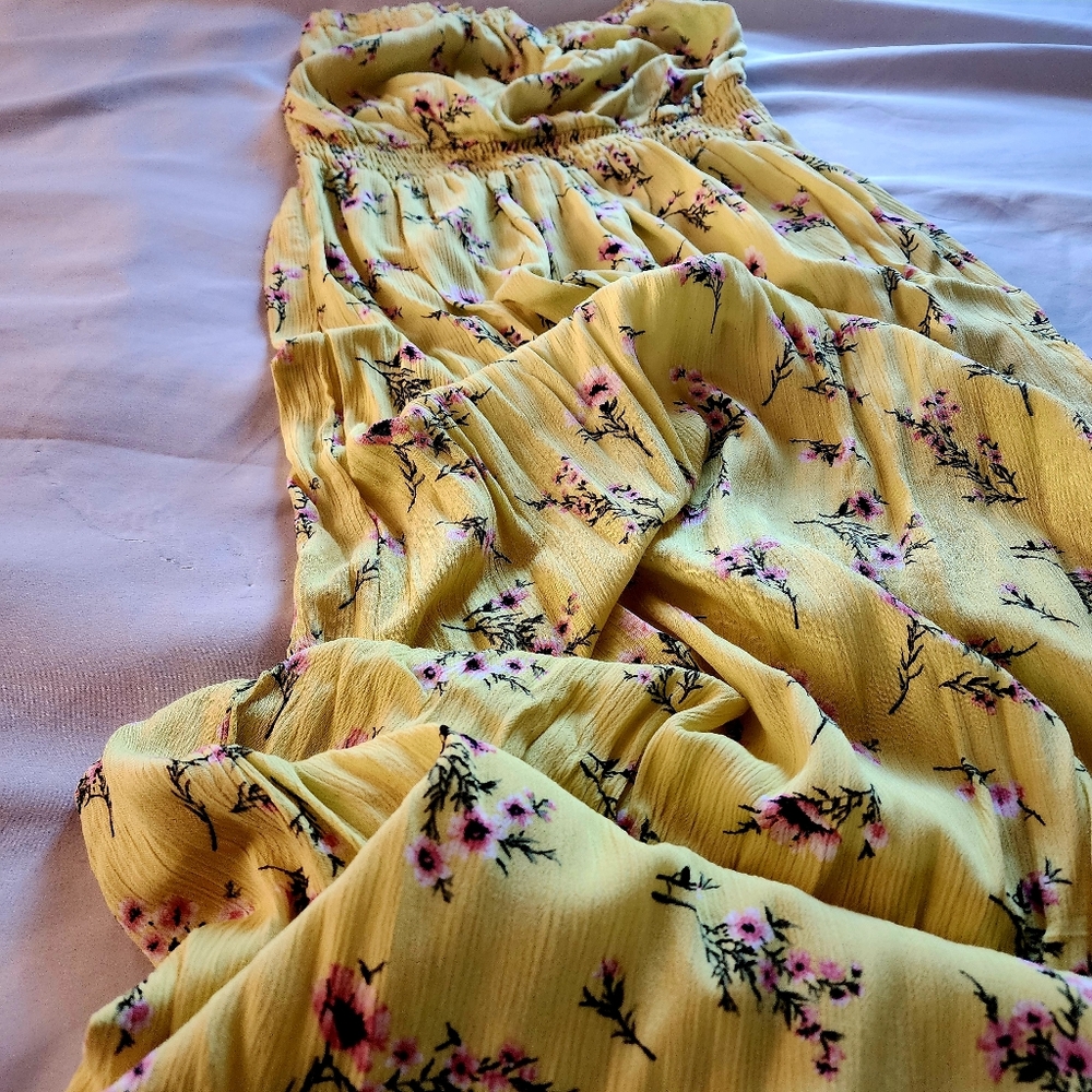 Forever 21 , Medium , Strapless, NO straps, Maxi, Yellow , Floral Print